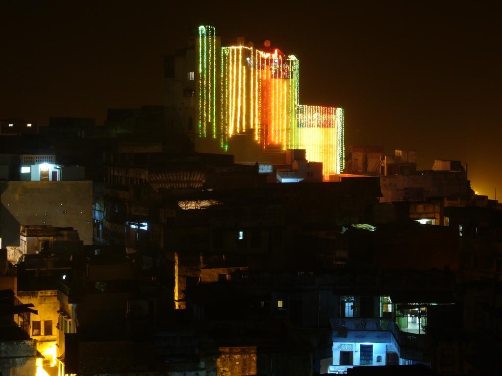 Grg Shanti Guest House Varanasi Near Manikarnika Ghat Dış mekan fotoğraf