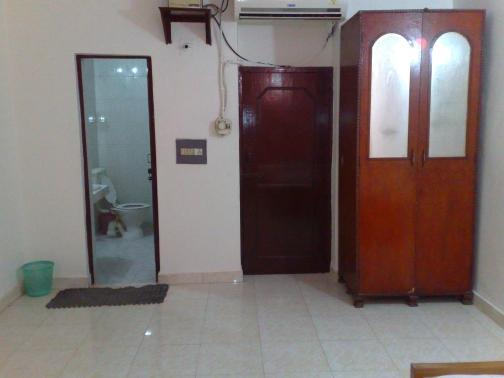 Grg Shanti Guest House Varanasi Near Manikarnika Ghat Oda fotoğraf